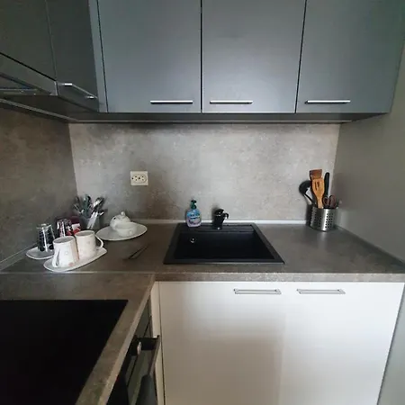 Diamond Luxury 1 *