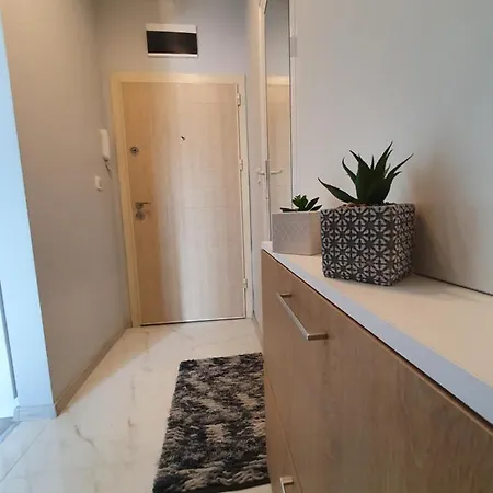 Diamond Luxury 1 *