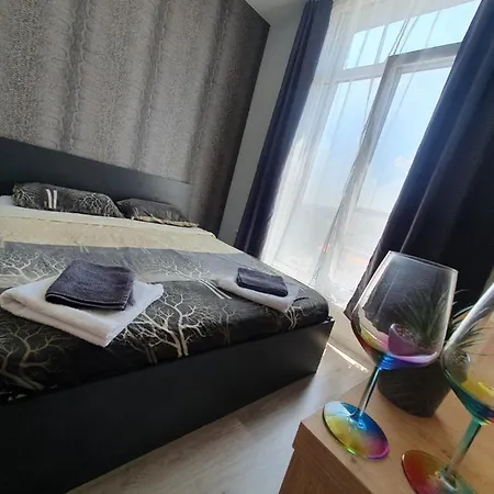 Diamond Luxury 1 Apartment
